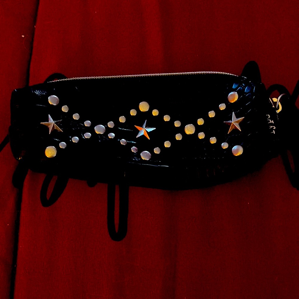 Typo pencil case